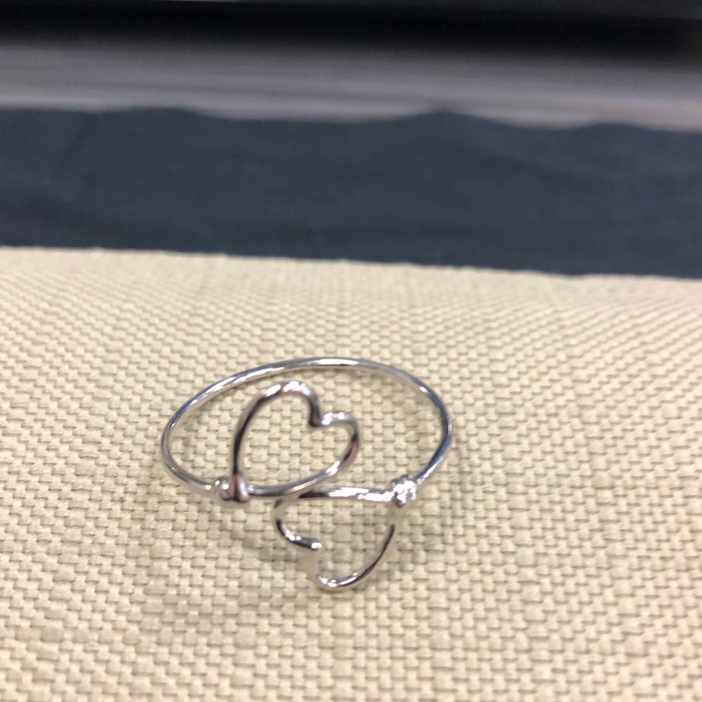 Silver wire double heart ring, this is adjustable